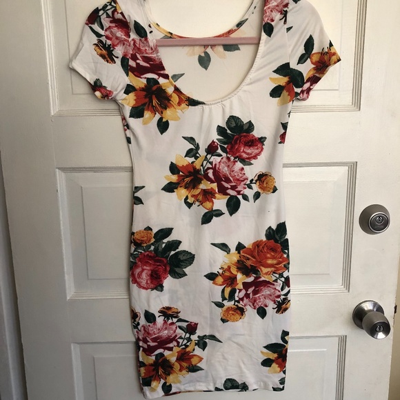White Floral Mini Dress with scoop back - Picture 2 of 3